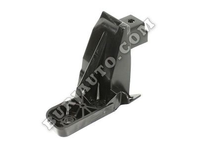 Mitsubishi 6400C454 BUMPER BRACKET