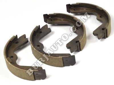 440600P026 NISSAN SHOE SET-REAR