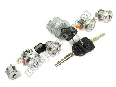 6900560B00 TOYOTA CYLINDER KEY SET