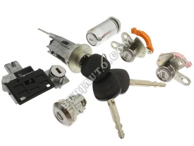 690056C580 TOYOTA CYLINDER KEY SET