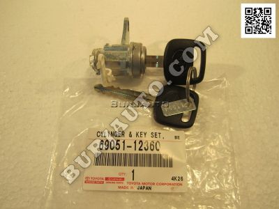 6905112360 TOYOTA CYLINDER AND KEY SET