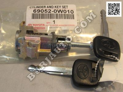 CYLINDER AND KEY SET TOYOTA 690520W010