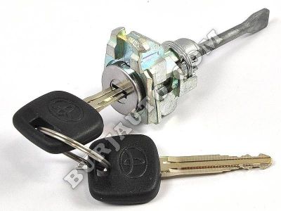 6905212600 TOYOTA Cylinder and key set