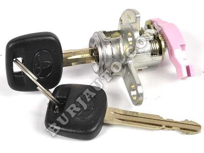 CYLINDER AND KEY SET TOYOTA 6905260270