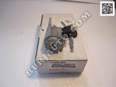 6905705010 TOYOTA CYLINDER AND KEY SET