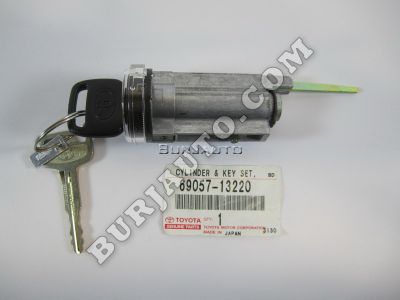 6905713220 TOYOTA CYLINDER AND KEY SET