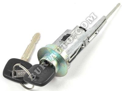 6905760580 TOYOTA CYLINDER AND KEY SET